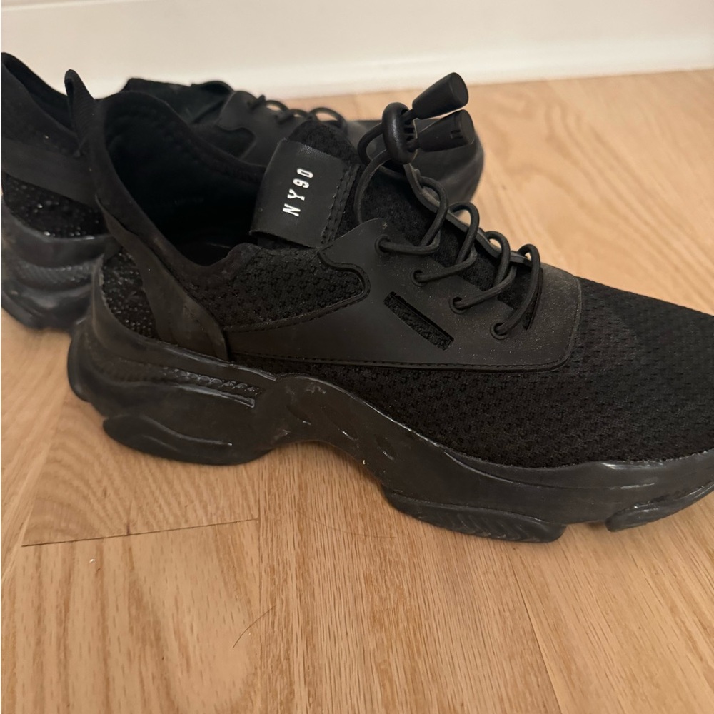 Steve Madden black rhinestones sneakers in a size 7 1/2